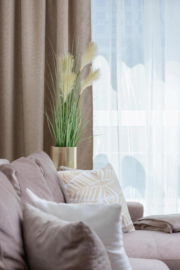 Apartment With Balcony & Parking Mogilska By Renters Prestige Krasków Εξωτερικό φωτογραφία